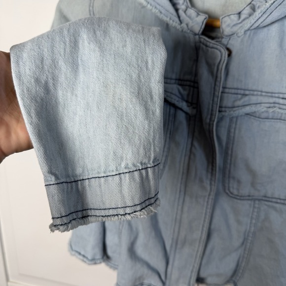 Free People Women's Denim Jacket Light Blue Hooded Raw‎ Hem Cropped Boho XS - Picture 3 of 12